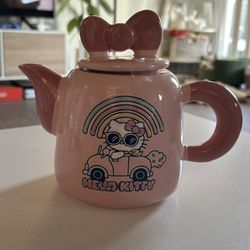 Hello Kitty Tea Pot
