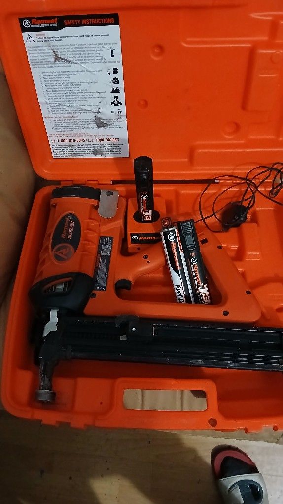 Pistola Ramset Buena Condición  320 Today