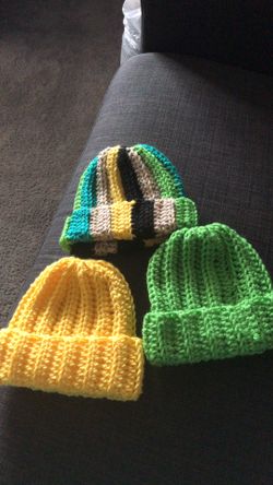 Yarn hats / gorras de gancho