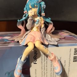 FuRyu Hatsune Miku Noodle Stopper Anime Figure Koisuru Sailor Fuku Used w/ Box