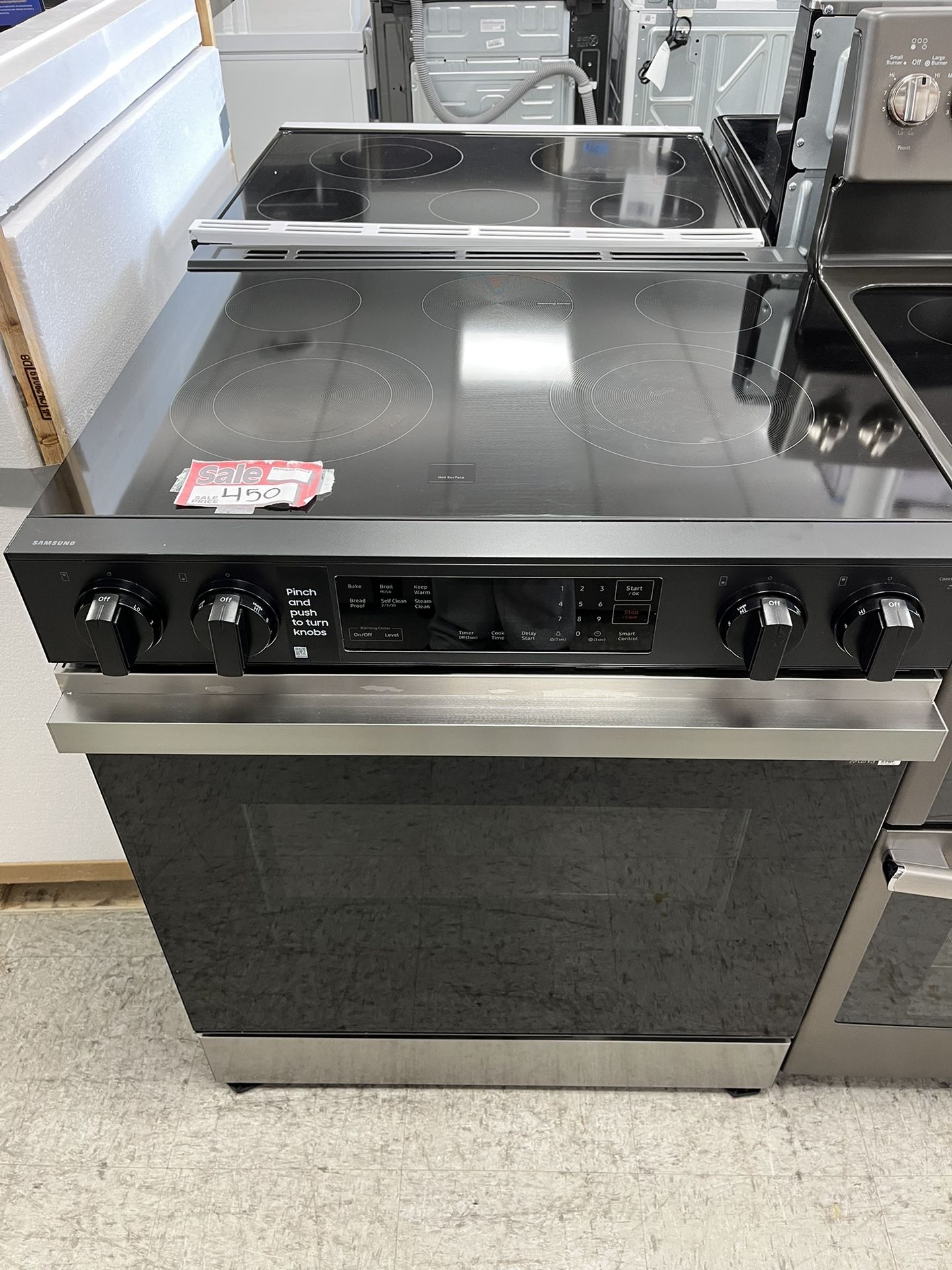 Samsung 30inch. Slide-in 5-Burner In Electric Range