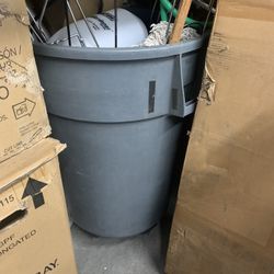 8 45gallon Trash Cans With 8 Wheels  And 8 Pictured Caddy.Take It All  Make Me An Offer