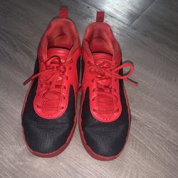 Nike Giannis Freak 6 Size 5 & 6.5