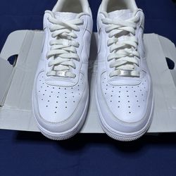 Nike Air Force 1 ‘07 Triple White Size 11.5