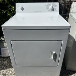 GE Electric Dryer In Excellent Condition🐝