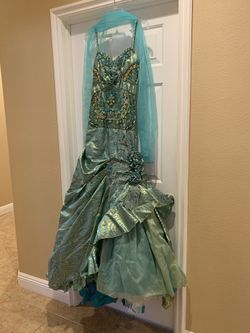 Size 6 Gown