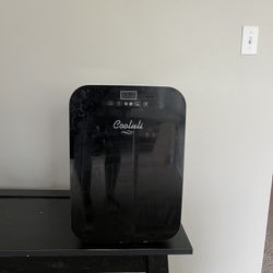 Mini Fridge (Cooluli 20 Liter)