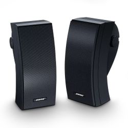 Bose Outdoor Speakers w/mounting brackets