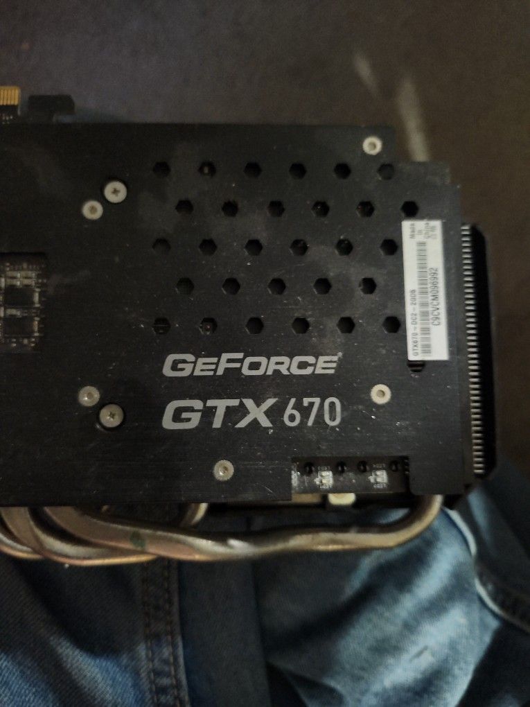 GeForce Gtx 670/asus