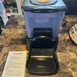 Automatic Dog Feeder, battery operated  