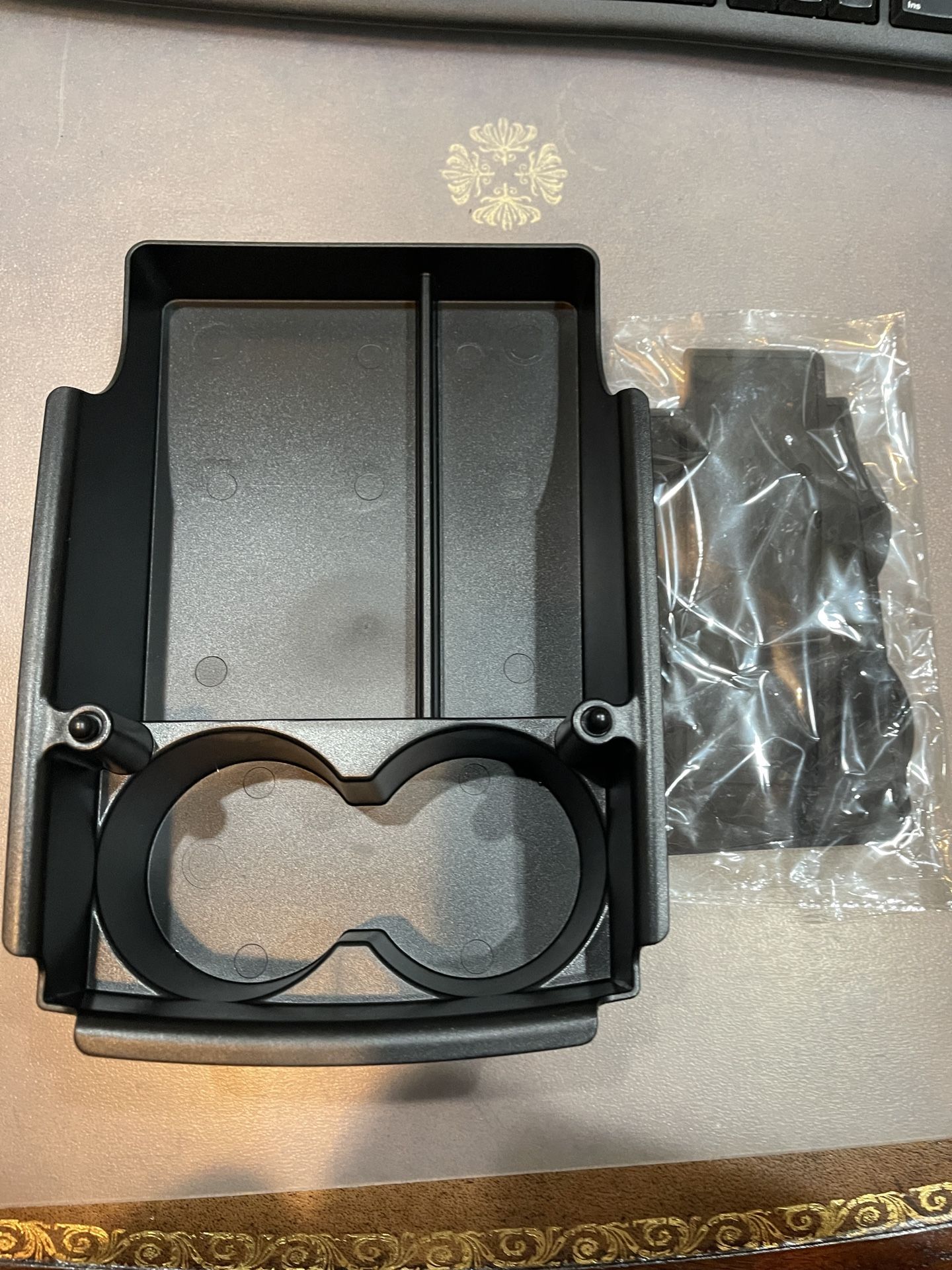 NEW‼️Tesla Model X/S Center Console Organizer