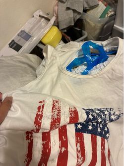 Women’s two XL American flag sleeveless shirt