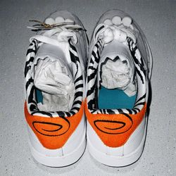 Reebok Club C X Flintstones Meet Jetsons "Wilma" Mens Size 10 White Sneakers