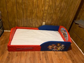 Paw patrol toddler bed with mattress