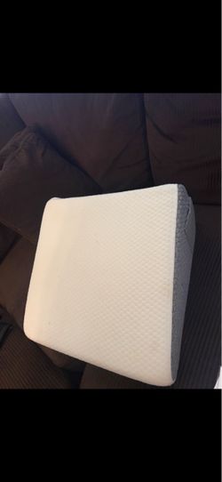 Wedge pillow