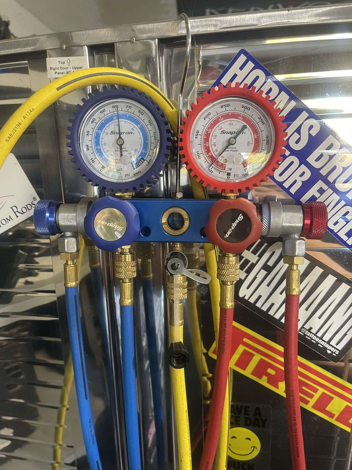 Snap-On Gauge Set