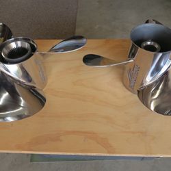 Propellers for Mercruiser Bravo III
