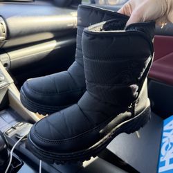 Snow Boots