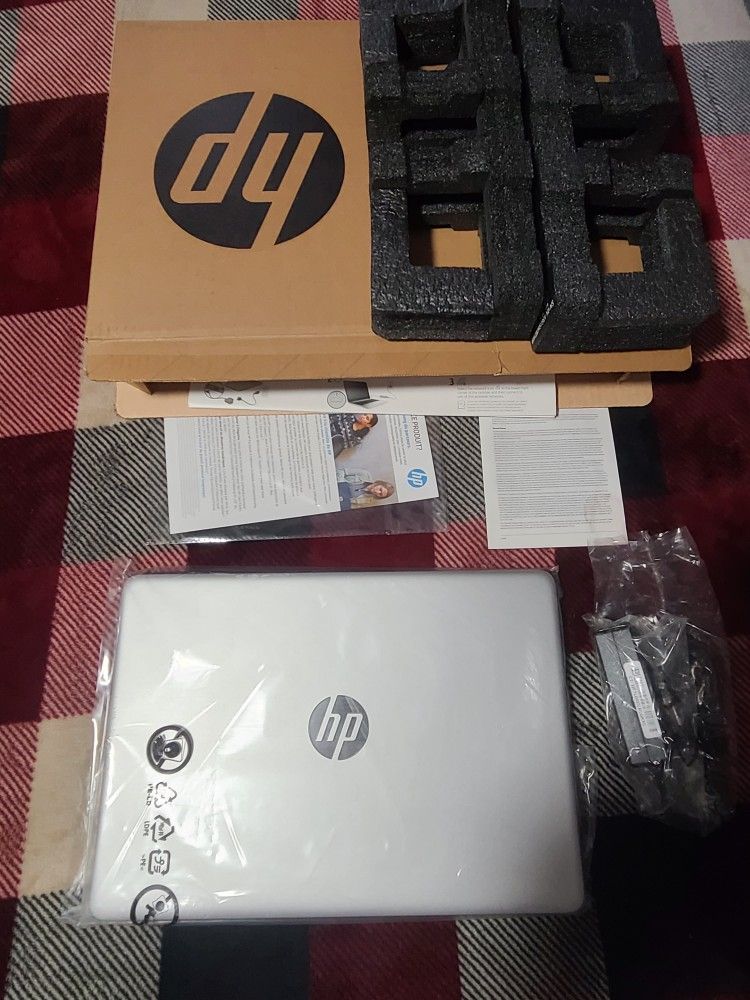 New Hp 14" Laptop 128GB 4GB-Ram 