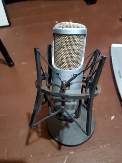 Studio Mic and Stand