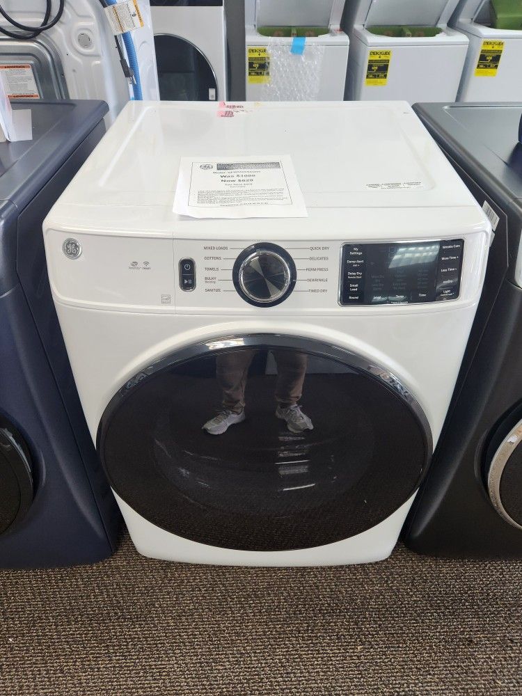7.8 cu. ft. Smart Front Load Electric Dryer in White with Sanitize Cycle, ENERGY STAR