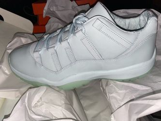 Women’s Air Jordan 11 Retro Low *JAIDE*