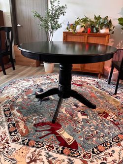 42” round dining table