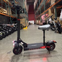 Electric scooter