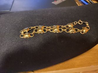 U K Metal Women’s Hearts Bracelet
