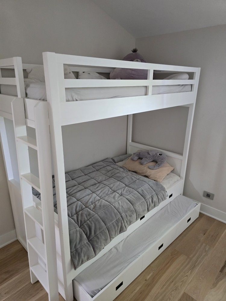 Restoration Hardware Avalon Bunk Bed with trundle