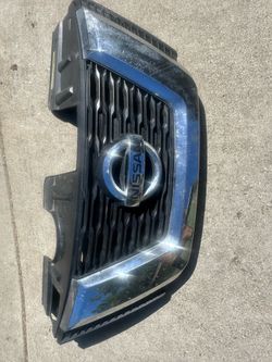 Grille Nissan Rouge 17,19