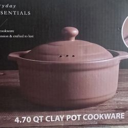 Everyday Home Essentials Clay Cookware