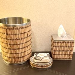 Bathroom wastebasket, tissue box holder and soap dish SET. 