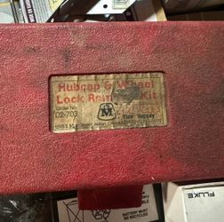 Hubcap & Wheel Lock Removal Kit