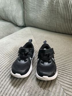 Toddler Nike sneakers