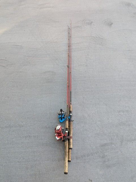 Fishing Pole. Bass Fishing 3pis-50$