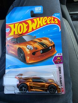 Hot wheels super treasure hut