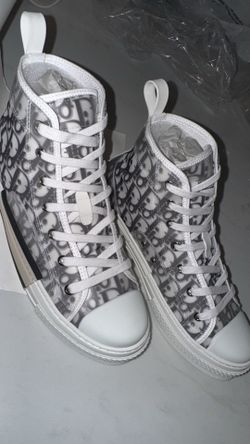 white dior hight top shoes