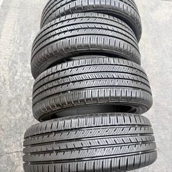 235/55R18 Yokohama 🏷️For sale 🎁set de llantas en perfecto estado 80%life 🤩