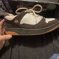 Vintage Style 9127 Brown Suede & White Heelys SIZE 7