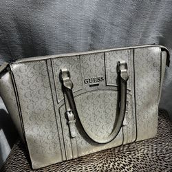 Gently Used GUESS Tote