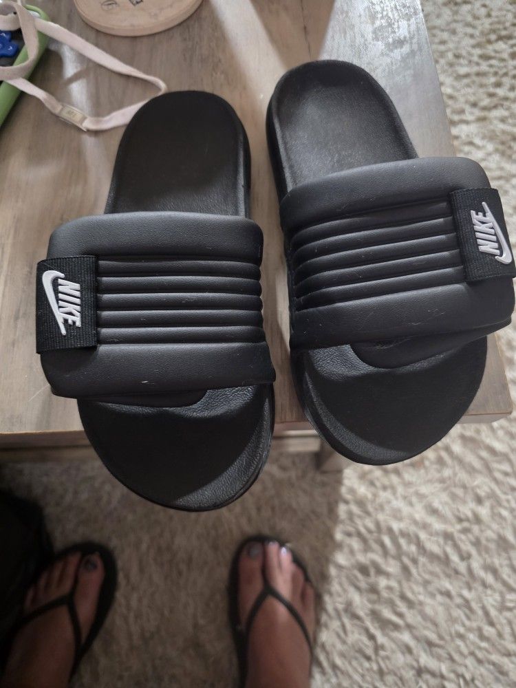 Nike Slides $20