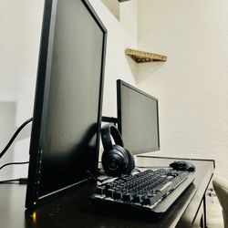 Gaming Peripheral Bundle – Dual Monitors + Accessories