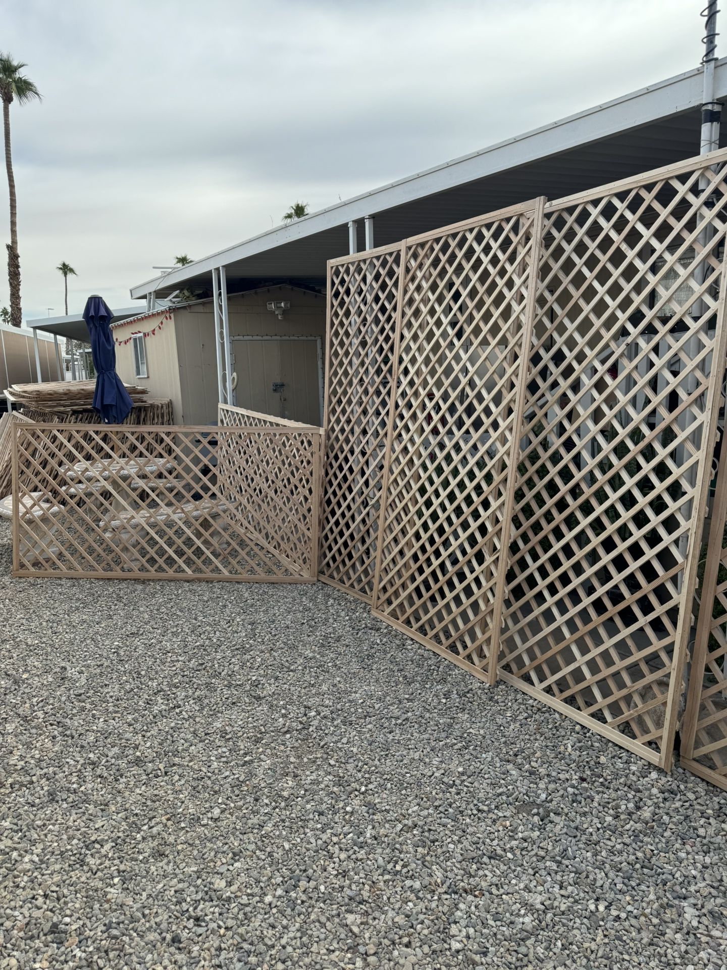 EXELENTES Rejillas Para Patio Y Jardín Miden 4x8 Pies Con Marco Muy Resistentes Estamos En El Centro Entregamos A Domicilio. En El Valle. Imperial