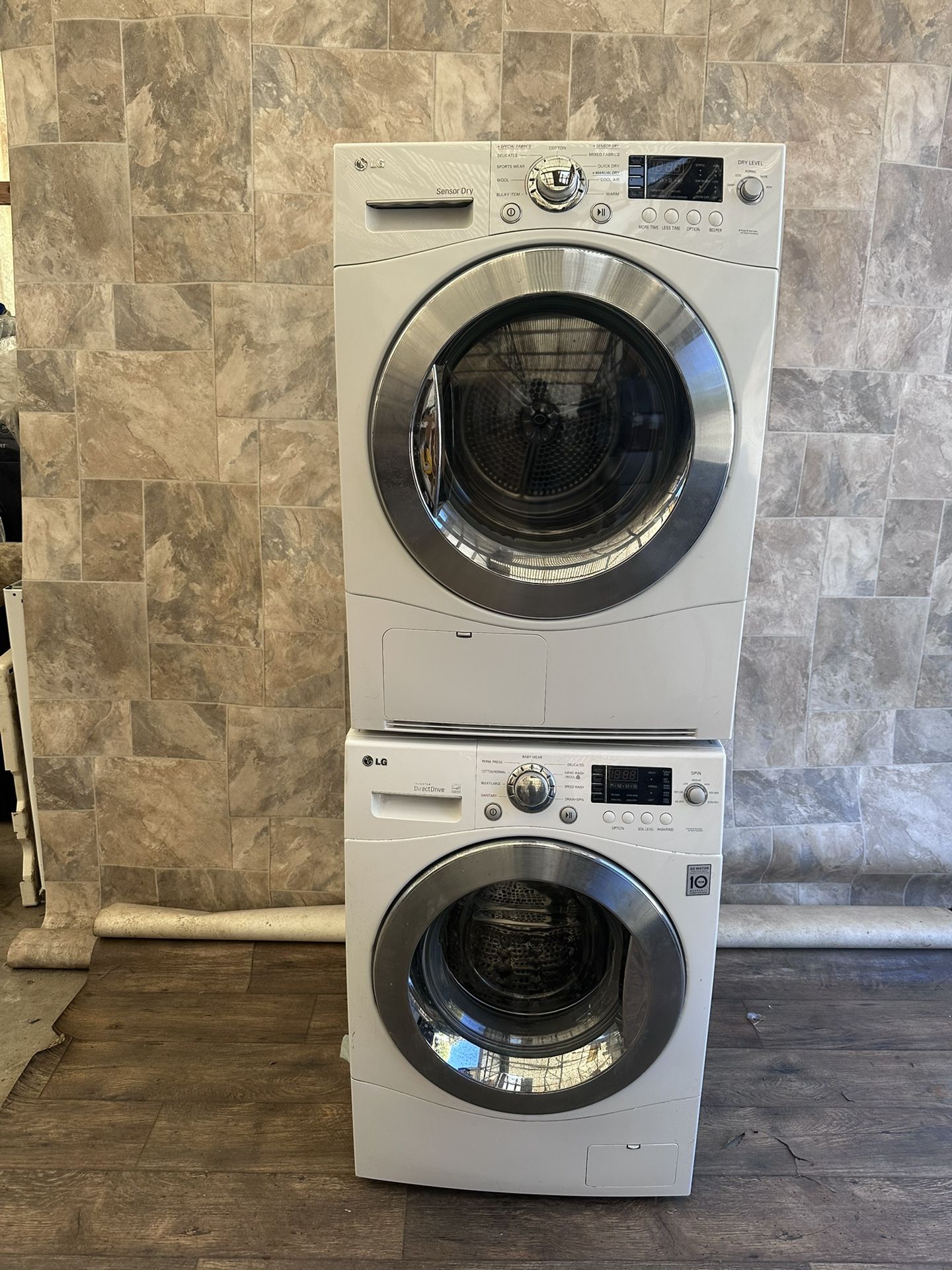 LG 24”Washer And Dryer Laundry