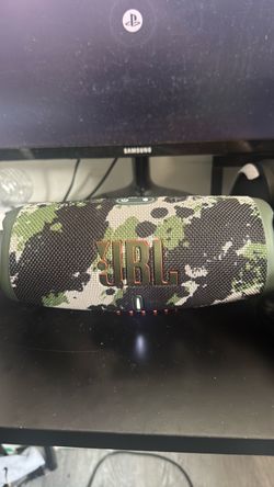 Authentic JBL Charge 5 - Like New (Camo)