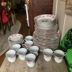 Remington By Red Sea Set Pink Floral Dinnerware 