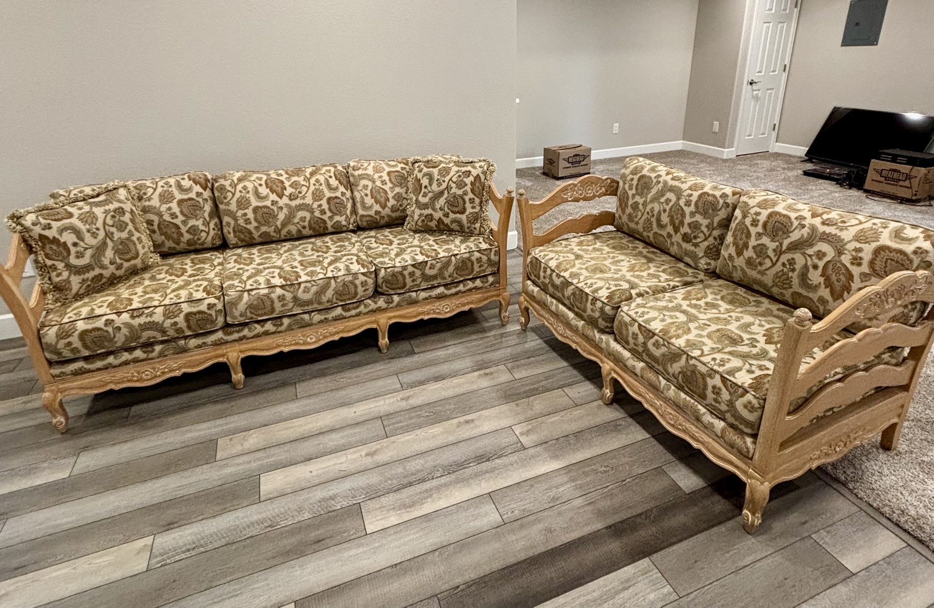 Thomasville Couch And Loveseat