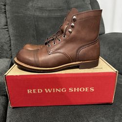 Red Wing Boots Iron Rangers Men 8.5 D 8111