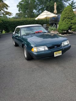1990 Ford Mustang